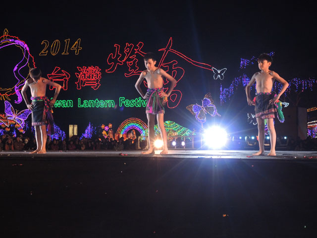 演出4 - galleries/4/DSCN4870.jpg - 泰雅原舞工坊 | 瑪優舞團 | 達巴蕬企業社